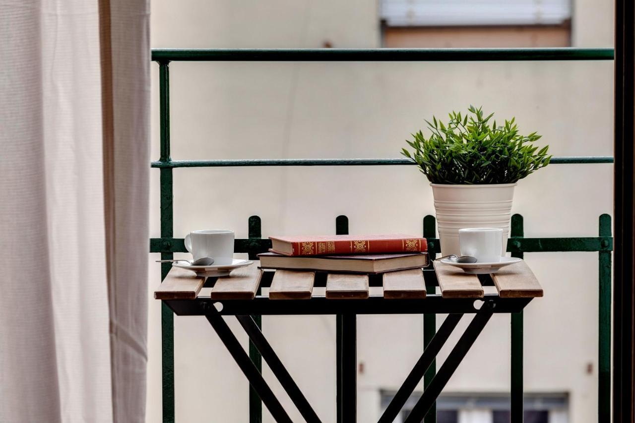 Maddalena Apartment By Mamo Florens Exteriör bild