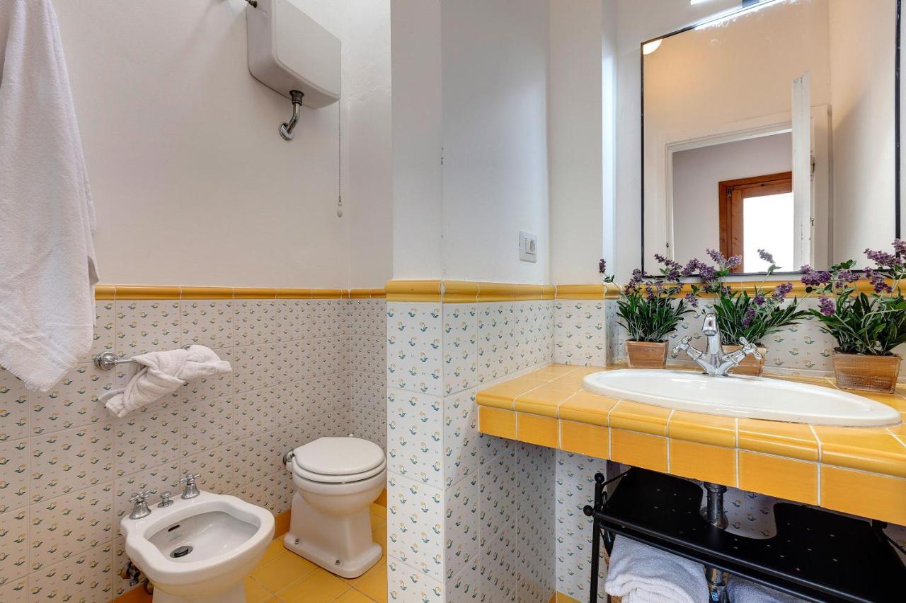 Maddalena Apartment By Mamo Florens Exteriör bild